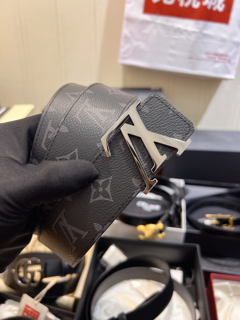 l0vis Vvtt0n belts